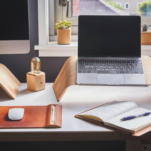Les règles d’installation d’un bureau chez soi pour éviter les TMS